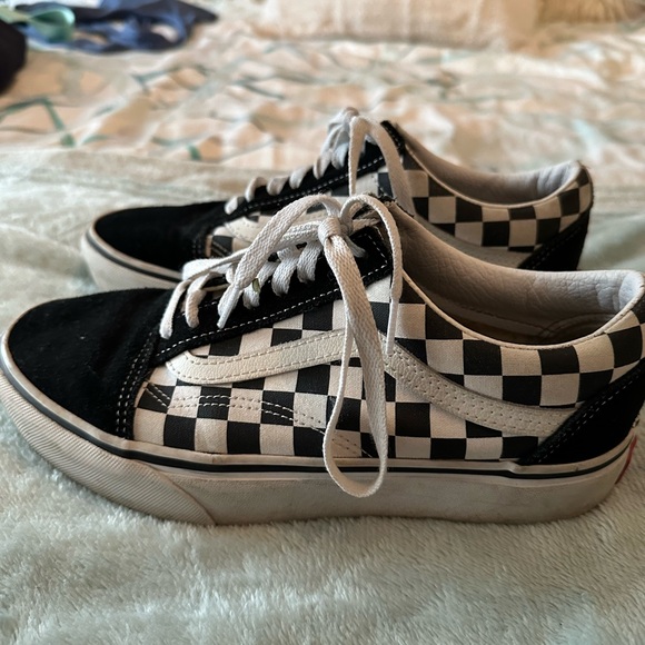 Checkered Vans Old Skoools size 9 - Picture 3 of 5